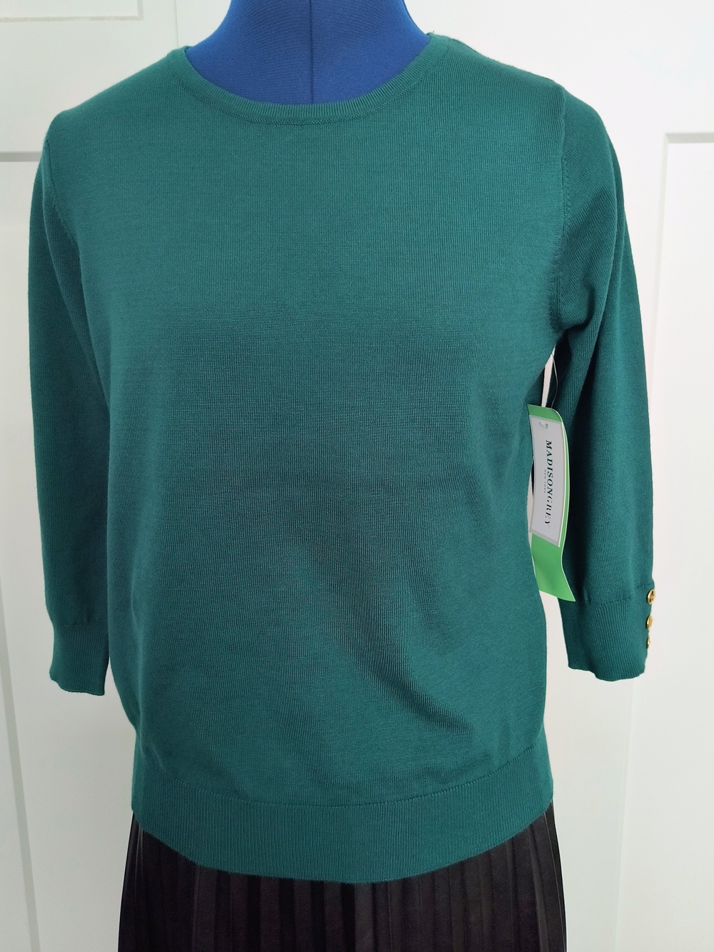 Madison Grey Women's Emerald Crewneck Sweater